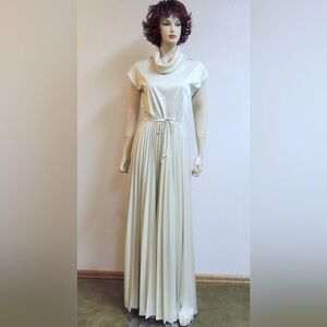 Full Length Pleated Dress
*Vintage Dress*
